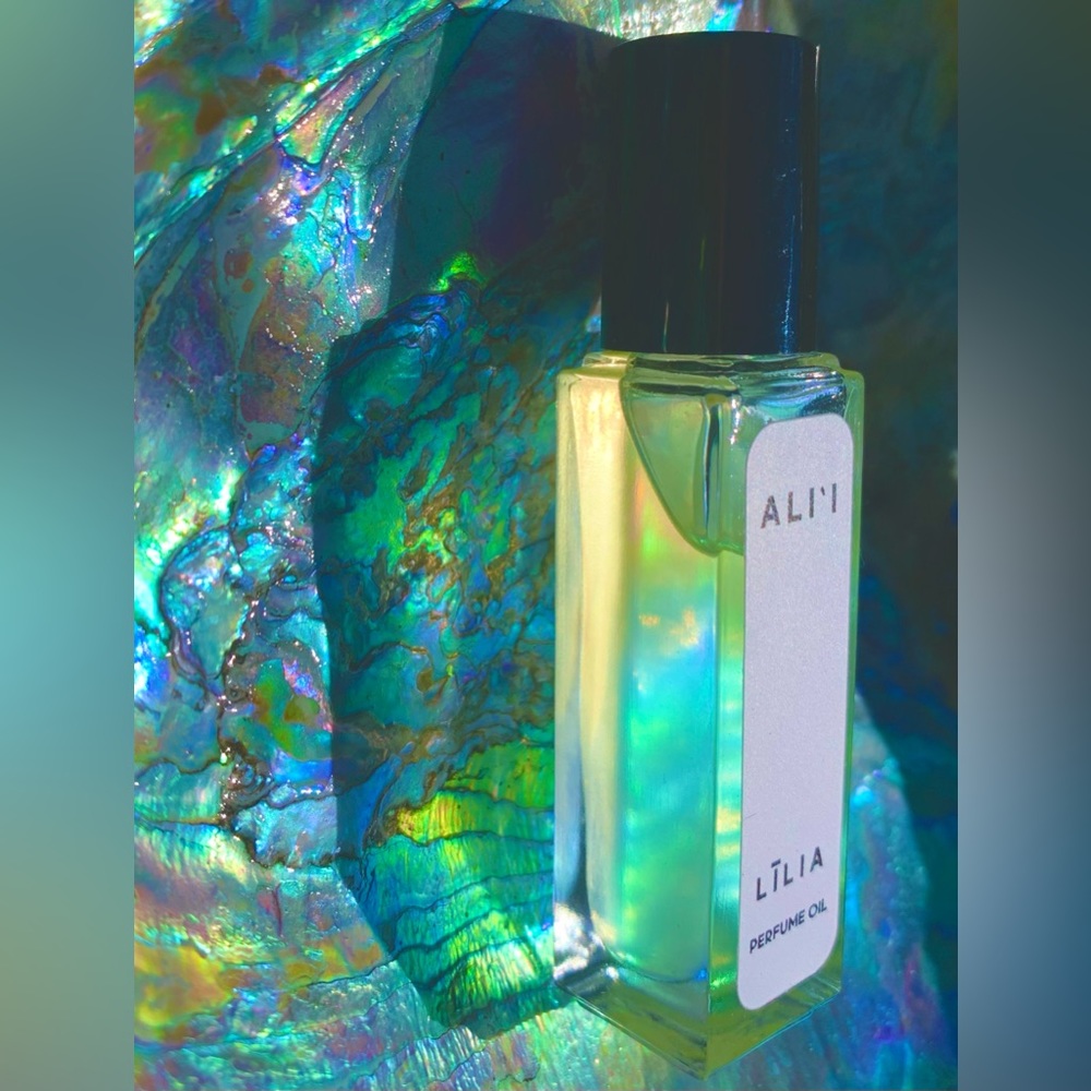 LĪLIA Hawaiian Perfume